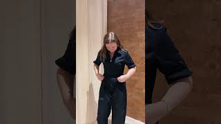 Come with us to check out Victoria Beckham’s new range at GAP 😍😍