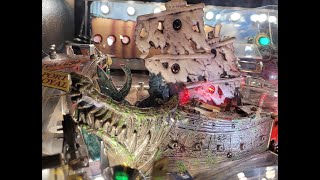 Repairing the Pirate Ship on Stern Pirates of the Caribbean Pinball Machine screenshot 5