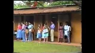 Daloa Ecole Bouganvillie 1991Clip1