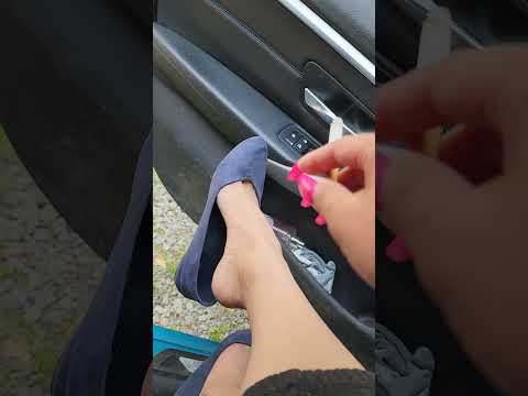 Barefoot and Flats Pedalpump & Stomping Out Cig 🚬