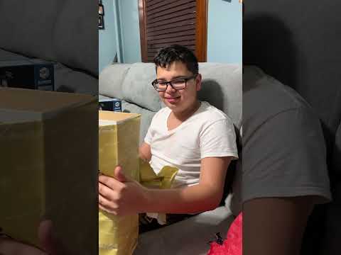 My sons reaction to Oculus Quest 2 Christmas present 2021 (TEARS SHED!)