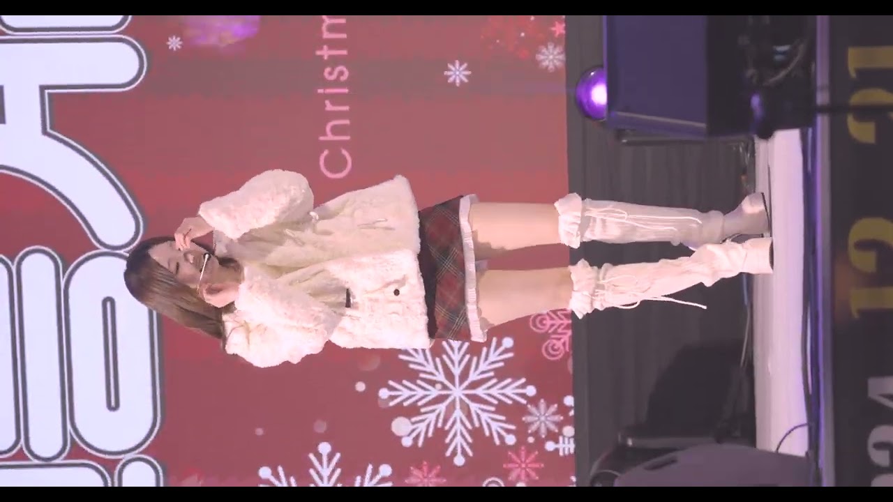 241221 로켓펀치 화천 산천어축제 선등거리 점등식 주인공 연희 Focus 4K (모바일 최적화)