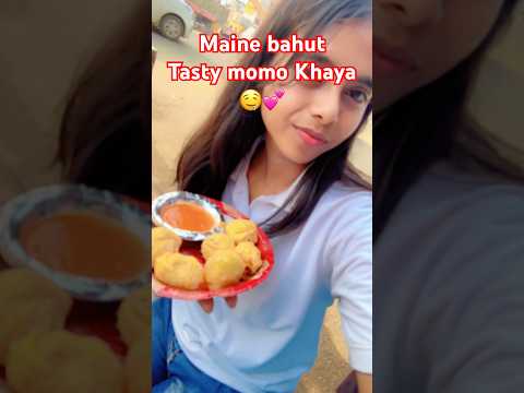 Maine Bahut tasty momo khaya🤤#viral #momos #delicious #love #shortsvideo