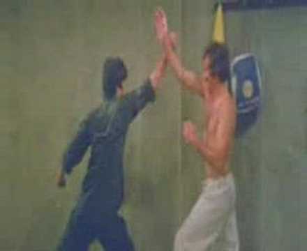 BRUCE LEE - GAME OF DEATH