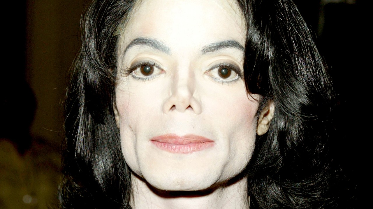 Things Found At Famous People's Death Scenes