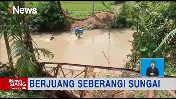 Jembatan Gantung di Lebak, Banten, Putus Warga Terpaksa Lintasi Sungai #iNewsSiang 15/03