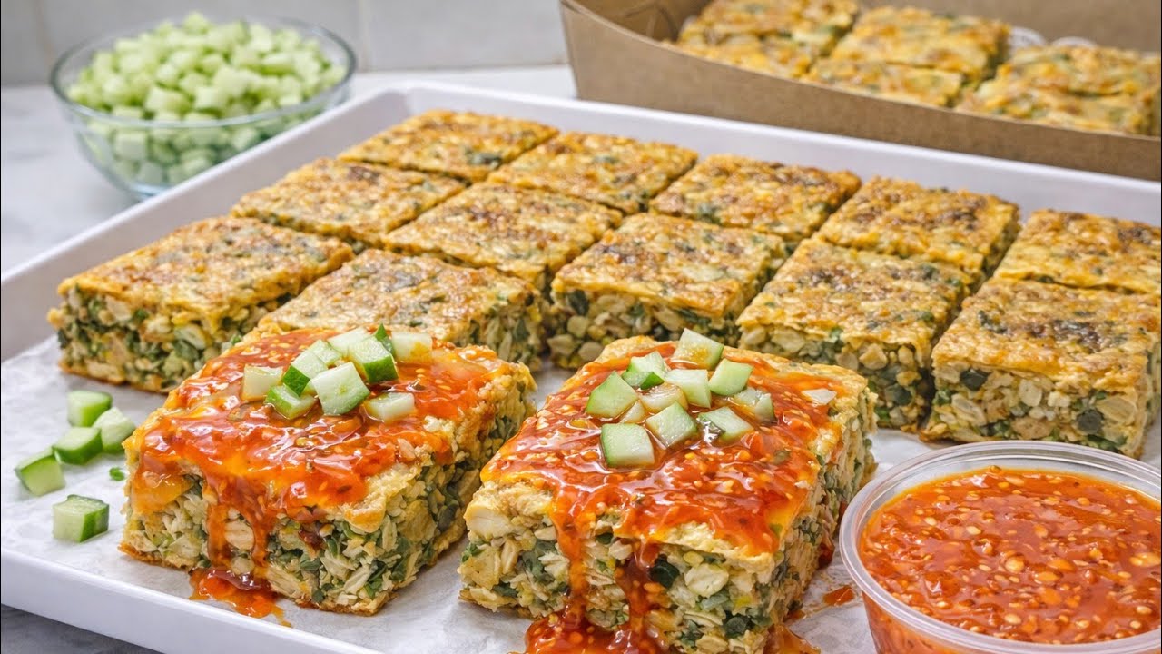 GOKIL SIH !! ISINYA PADAT, LUARNYA RENYAH , GAK ADA LAWAN RASANYA ENAKK BANGET MARTABAK TELOR OVEN