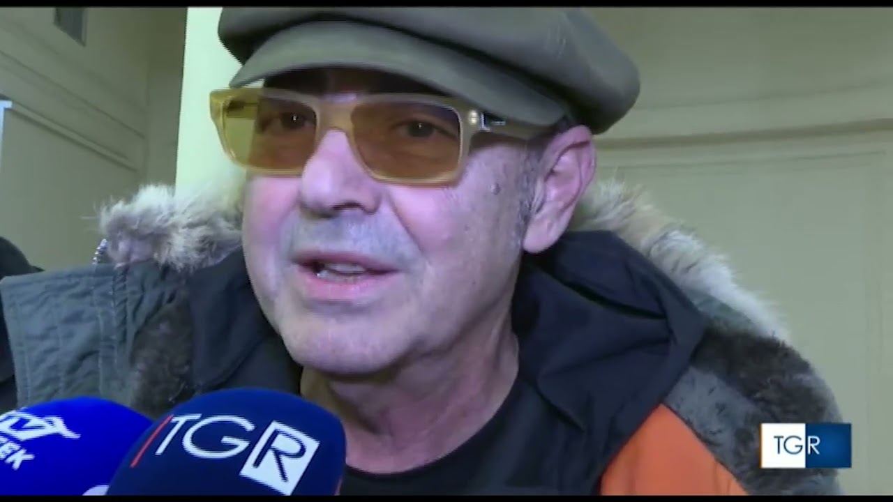 Bologna è una regola Carboni accende le luminarie a Bologna TGR ER 7 dicembre 2025