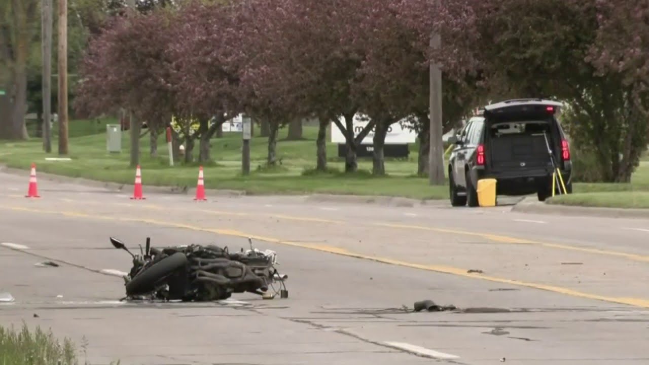 Man killed in motorcycle crash in Warren - YouTube