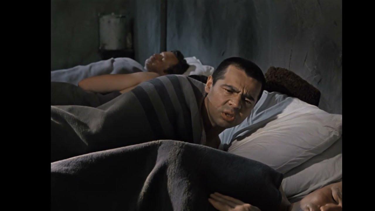 Не дали поспать. Я спать картинки. Пожалуйста давай спать. Фото дайте поспать. Кот пошел спать.