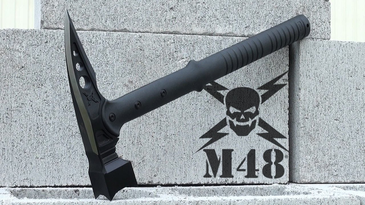 Christchurch Skalk Ulempe United M48 Tactical War Hammer With Sheath - YouTube