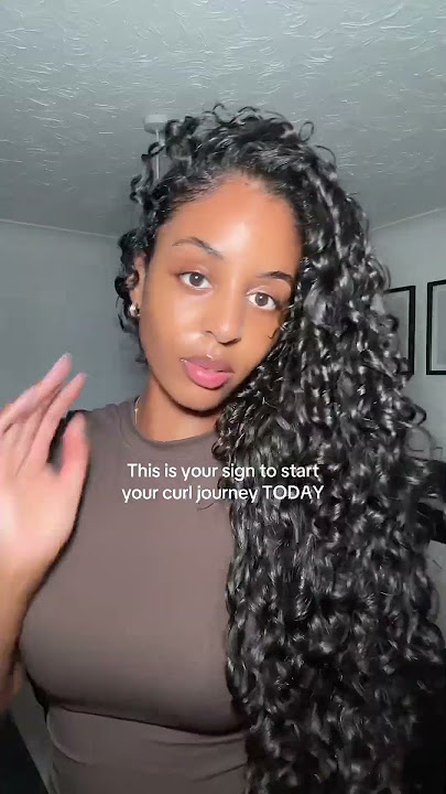 It’s a signnn! #curlyqueen #curlyhair #curlconfidence #hairtype #haircare #naturalhair #healthyhair