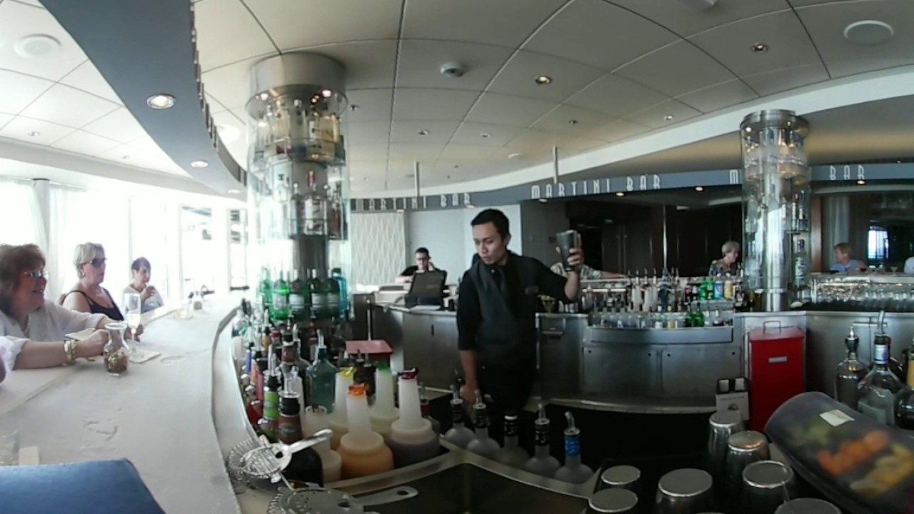 Edi on Celebrity Summit Making my Grey Goose Martini with FLAIR! YouTube