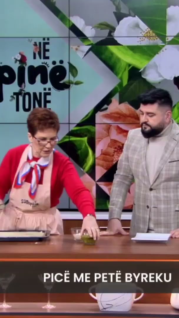 Picë me petë byreku- Në Shtëpinë Tonë