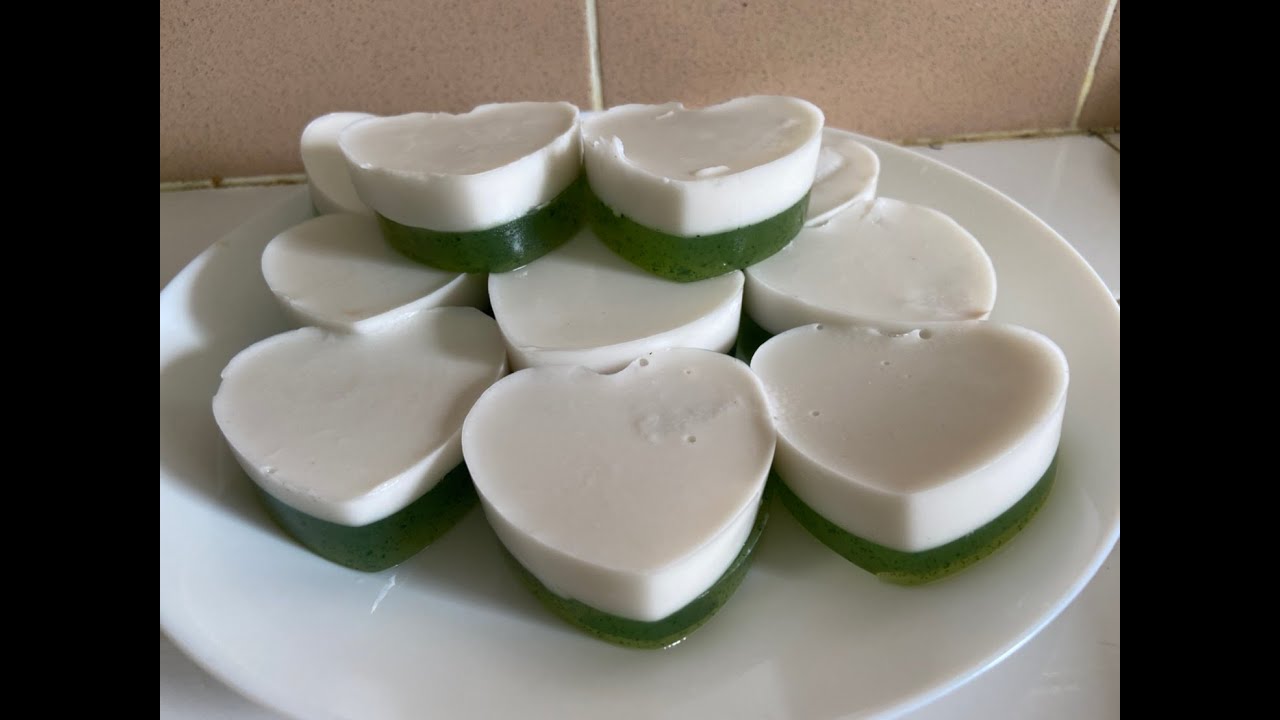 วิธีทำวุ้นกะทิใบเตย ของว่าง ของทานเล่น ขนมทำขาย ขนมไทย Coconut Milk and Pandan Jelly by ครัวหรรษา | เนื้อหาที่ปรับปรุงใหม่เกี่ยวกับวุ้นกะทิใบเตย pantip