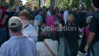GOVT SHUTDOWN:WWII VETS AT MEMORIAL-DETERMINED