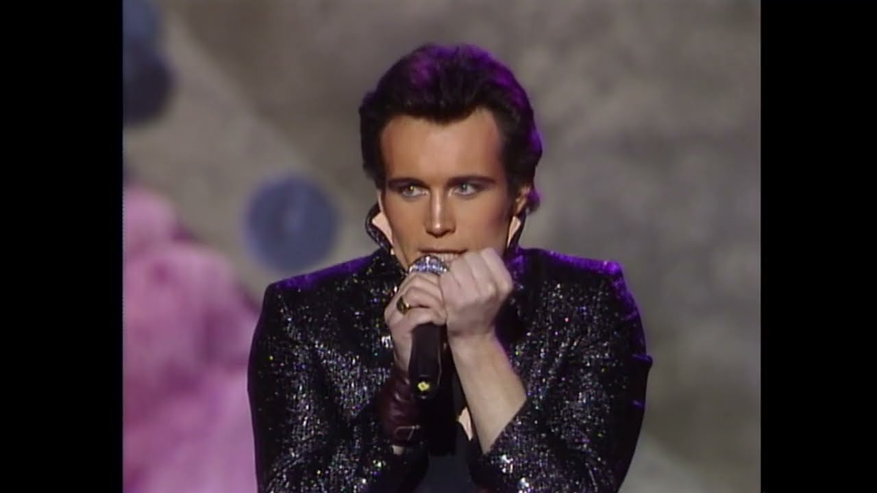 José Feliciano : Adam Ant - Medley (Motown 25 TV Special) - YouTube