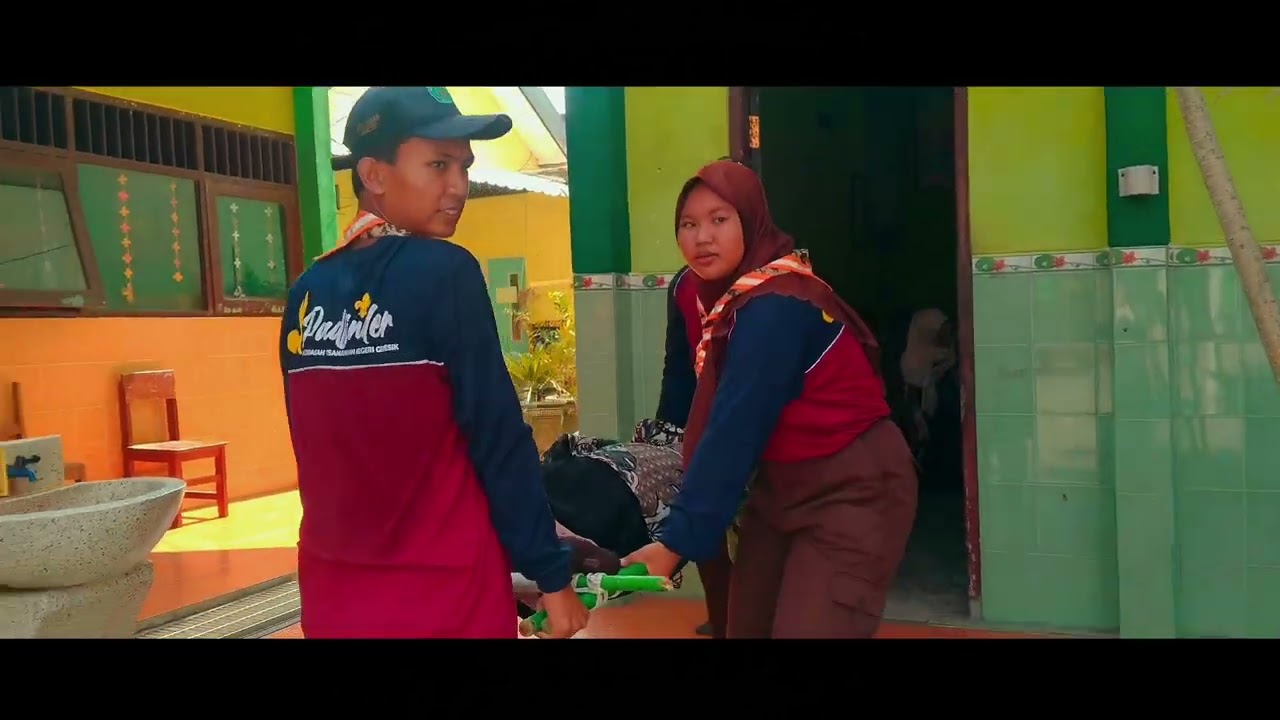 Simulasi Gempa MTsN Gresik