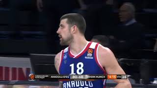 03.01.2019 / Anadolu Efes - Bayern München / Adrien Moerman