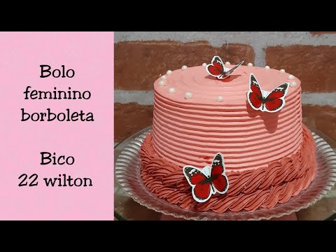 Bolo feminino, Chantilly rosa, Borboletas vermelha