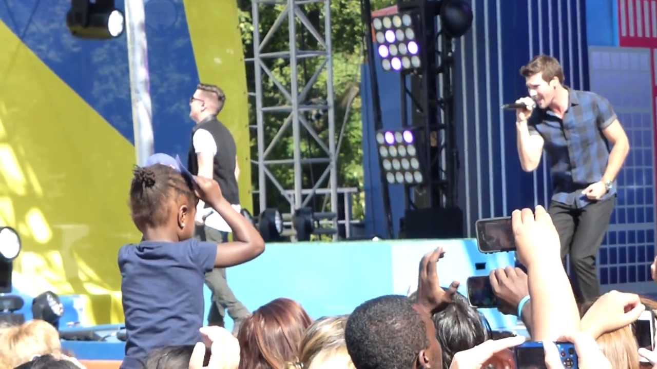 Confetti Falling BTR WWDOP 2013 YouTube