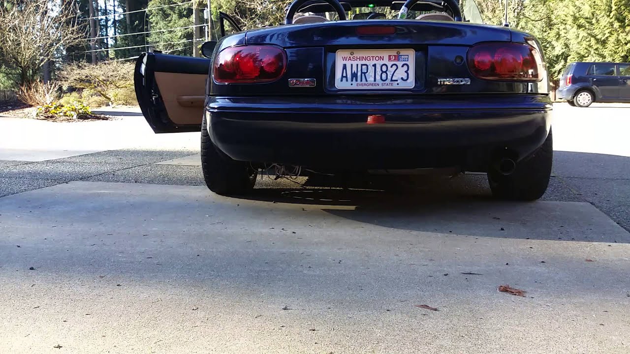 Mazda miata muffler delete revs 1.8 YouTube
