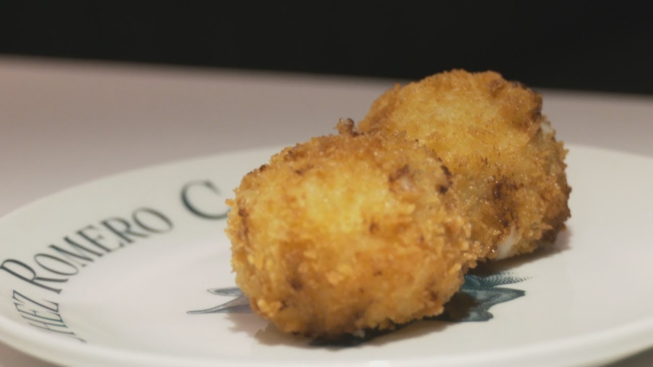 Así se elaboran en 'Salino' las croquetas premiadas como las mejores de España, en Retiro