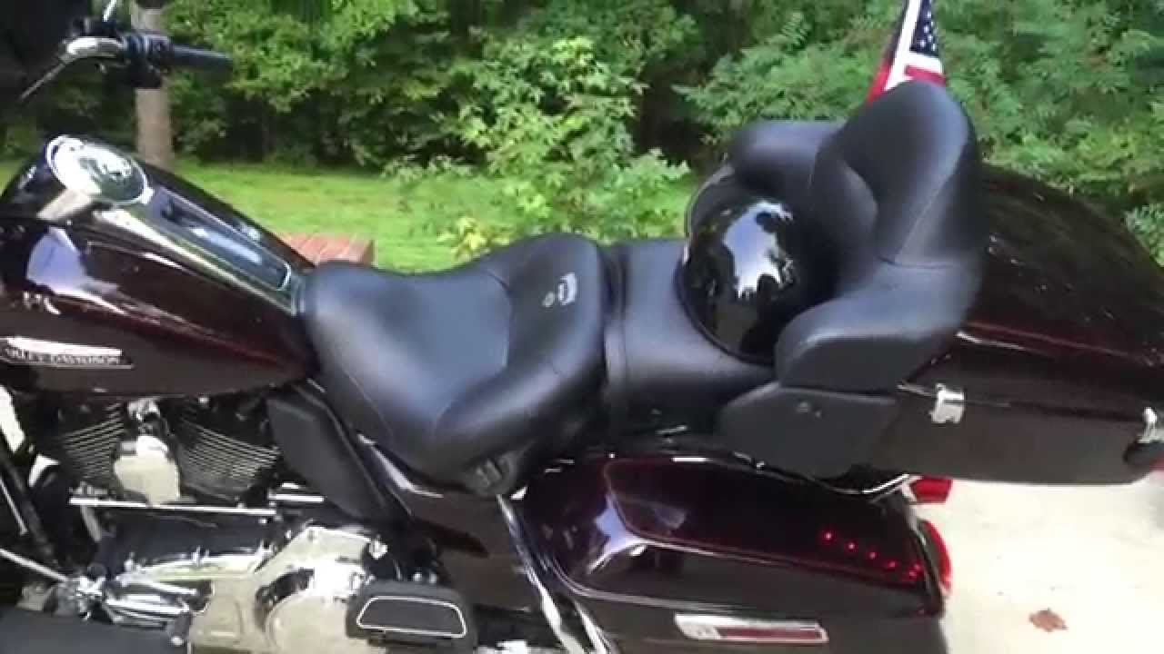Demo Of Harley Davidson Air Zeppelin Seat And Notorious Helmet Youtube