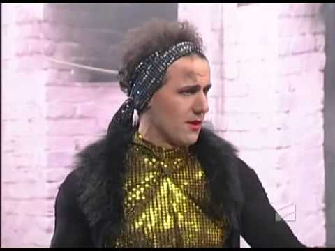 კომედი შოუ - ხანძარი საროსკიპოში [სრულად] Komedi Shou - Xandzari Saroskiposhi