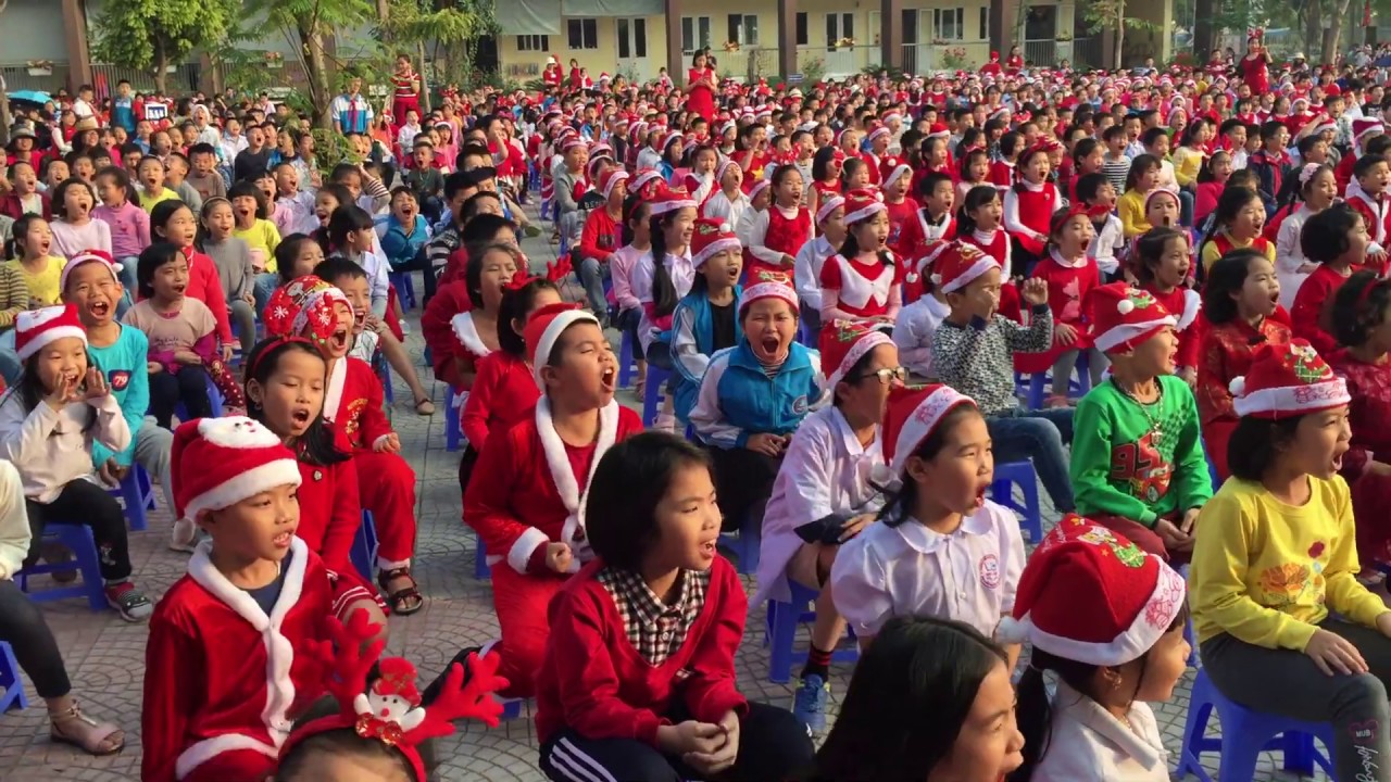 Video TRÒ CHƠI HOẠT NÁO CỰC VUI DÀNH CHO 2000 HỌC SINH TIỂU HỌC | KIM TÂN - youtube
