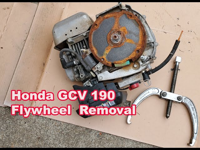 Honda GCV 190 Pressure WAsher  Flywheel Removal 혼다 엔진 플라이휠 분해 class=