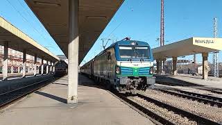 БВ 8650 с 80044 от Варна за София, потегля от гара Пловдив