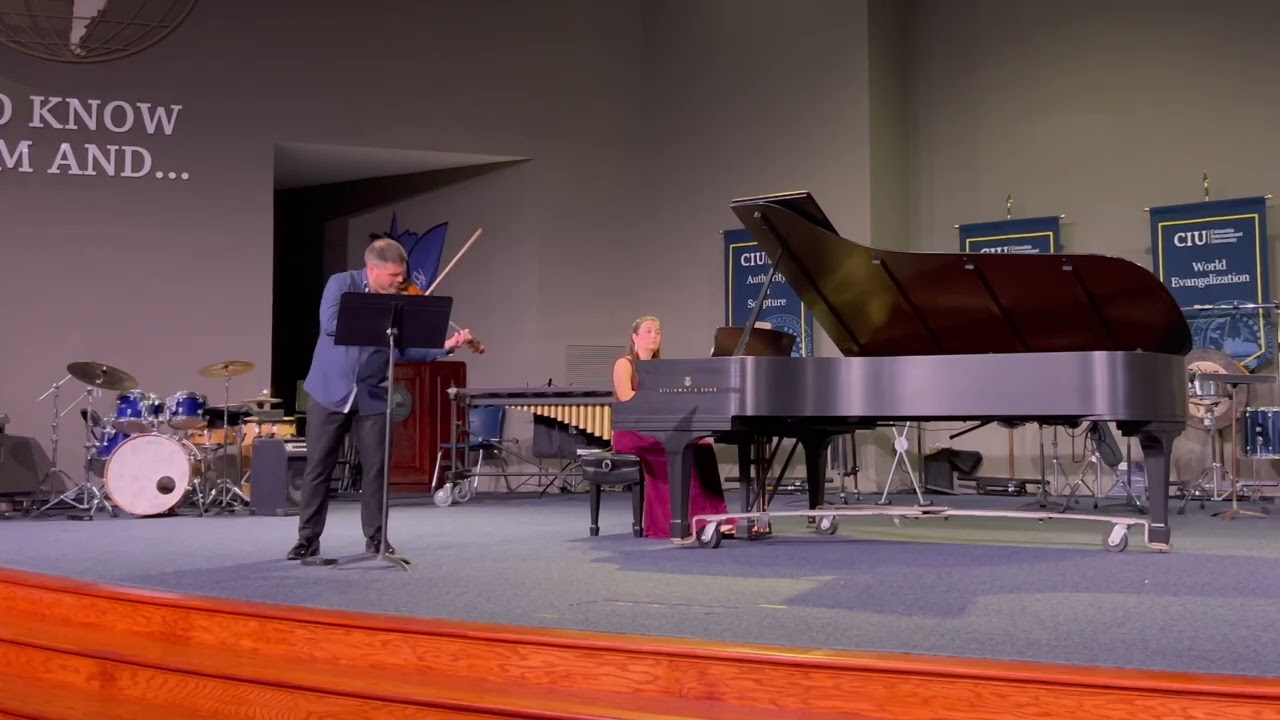 Radliff-Niessen Duo plays Maurice Ravel - Pièce en forme de Habanera