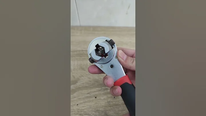 Adjustable Ratchet Wrench for 6-22mm Screw