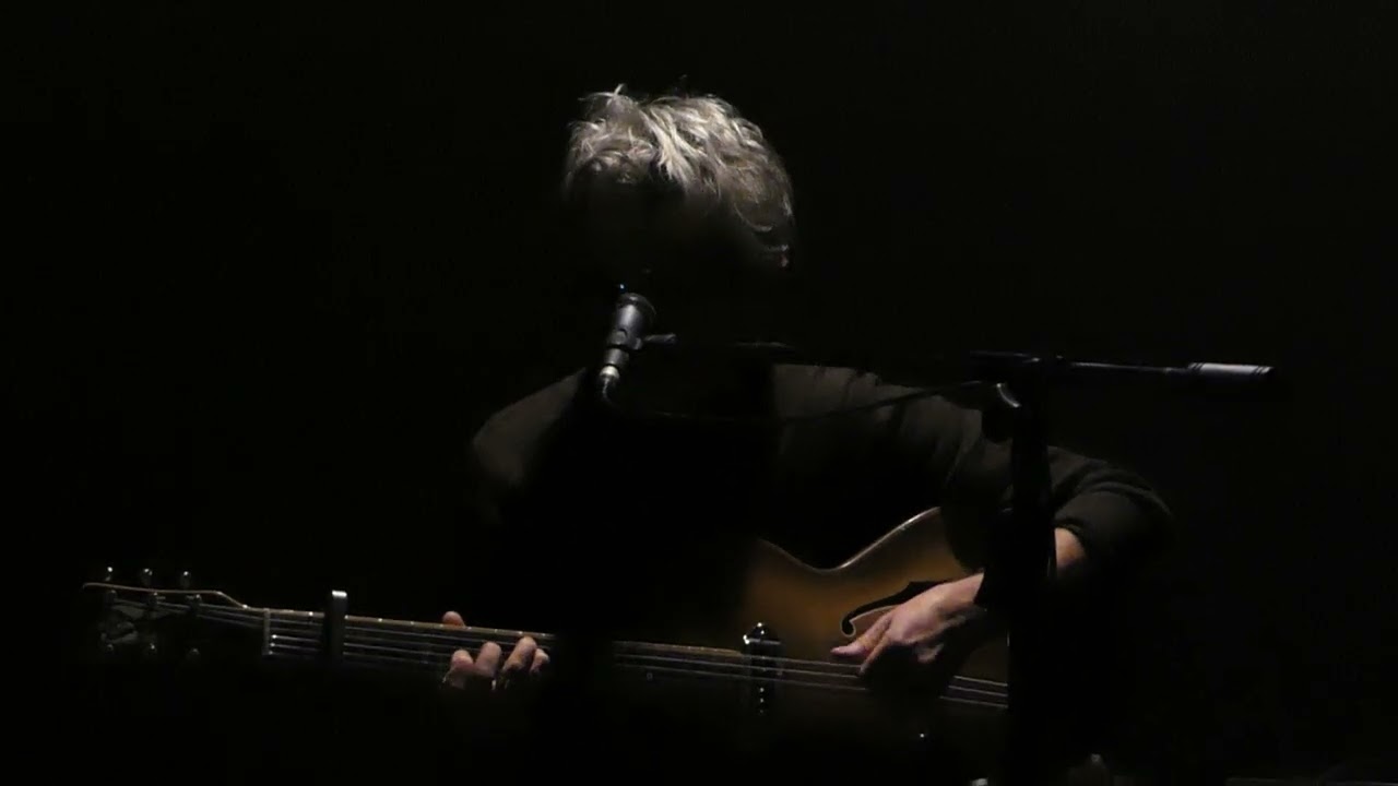 Xavier Plumas : Silence (Texte de Géraldine Martin)