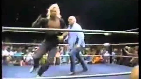 Dusty Rhodes vs  Barry Windham 1988