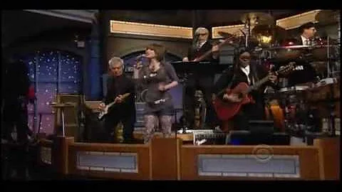 Siobhan Magnus - David Letterman Show (Paint it Bl...