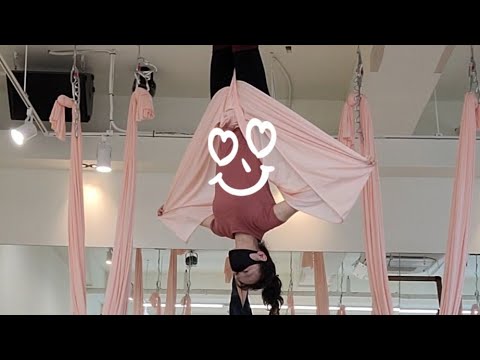 플라잉, aerial yoga_momo, 미들스트랩_박쥐포즈 - YouTube