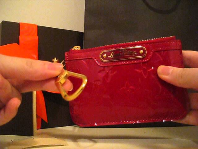 Louis Vuitton Red Monogram Vernis Key Pouch Pochette Cles 1LV622 Leather  ref.318963 - Joli Closet