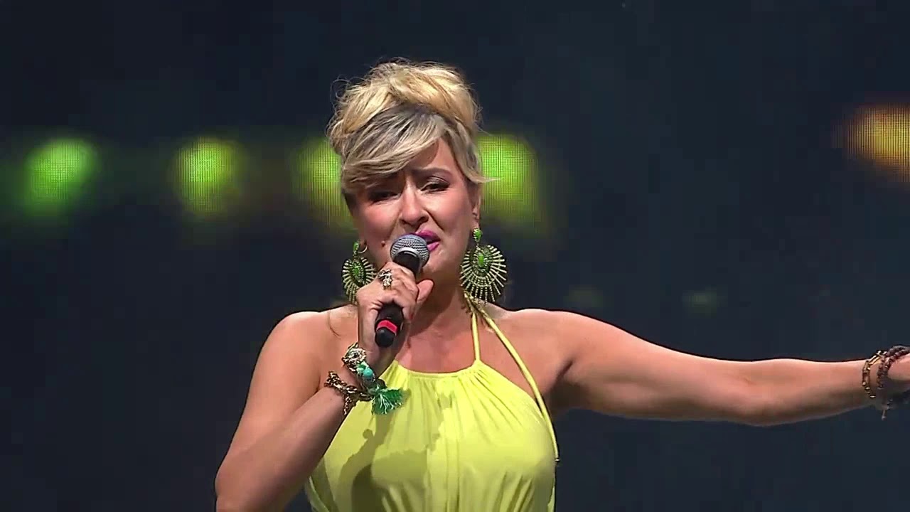 Snežana Babić Sneki - Nije kuća na prodaju, Malo levo pa desno, Caki,Cale / RTS karavan Požega 2019