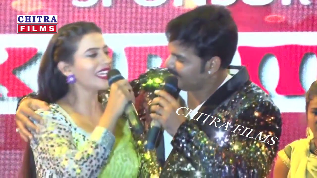 लॉलीपॉप लागेलू पे झूमी Patna की लड़किया - Pawan Singh - Live Stage Show - Superhit Stage Show 2018