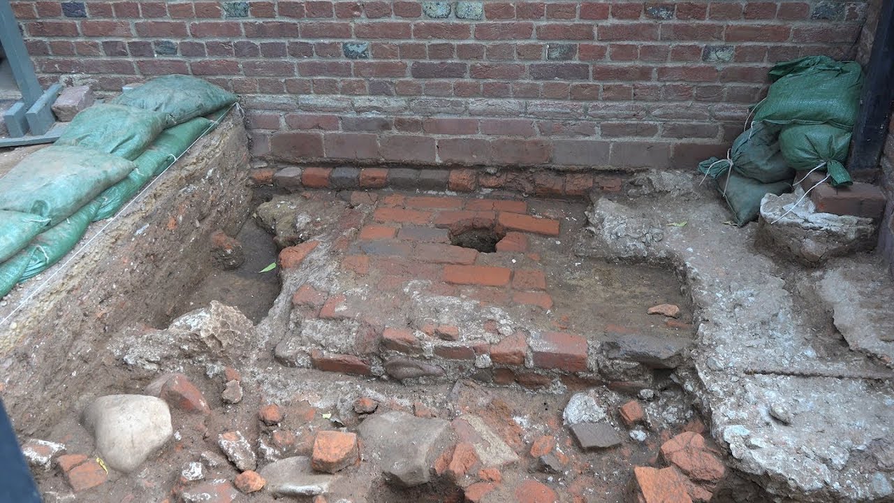 Evidence of the southern entrance to the brick church unearthed YouTube