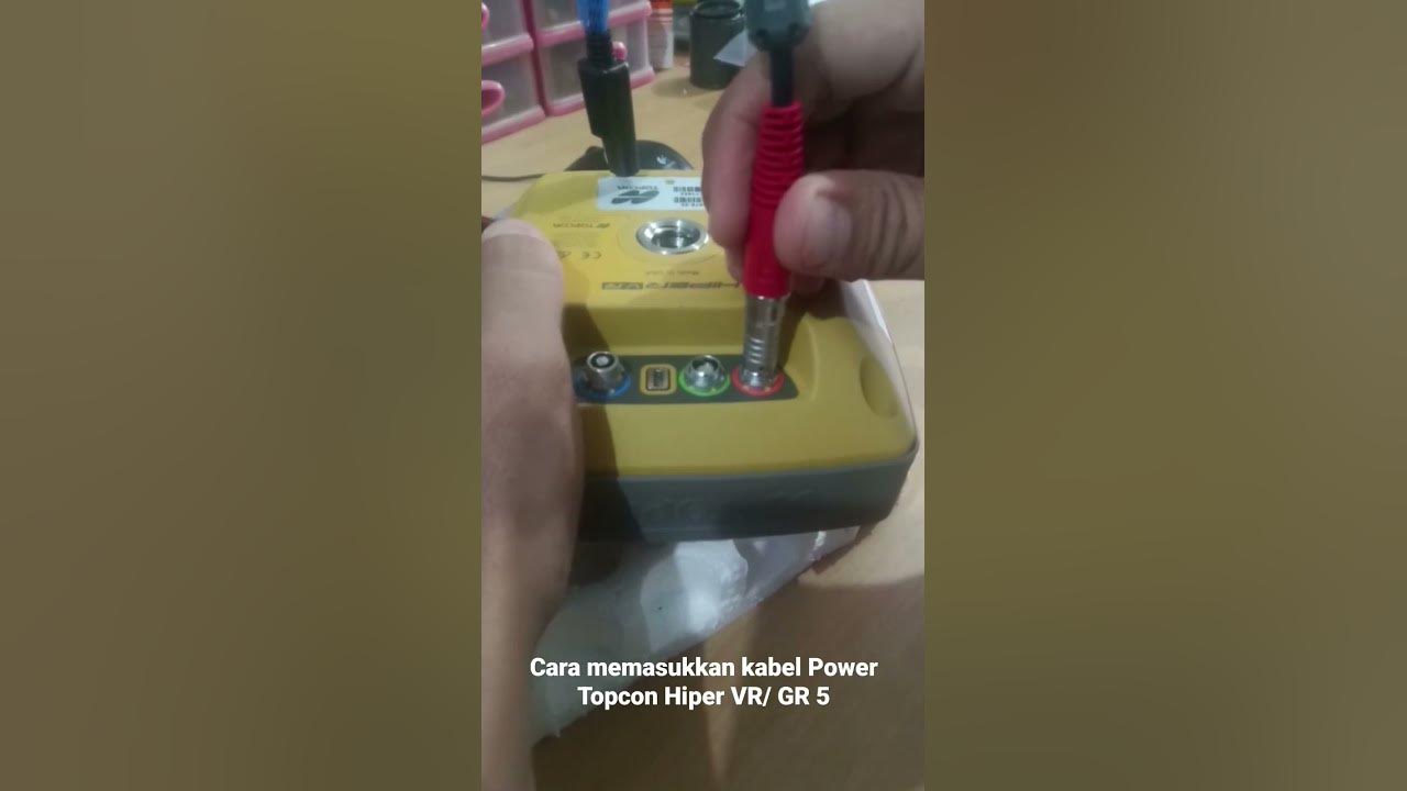 Cara memasukkan dan mencabut kabel power topcon hiper vr gr 5 