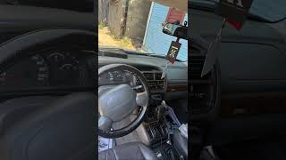 Vengo jeep Suzuki gran vitara 2002 la mas nueva de 6 cilindro