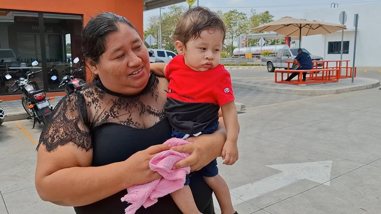 🔴Suscriptores le dan esta sorpresa a MARI y su familia justo en su CUMPLEAÑOS.