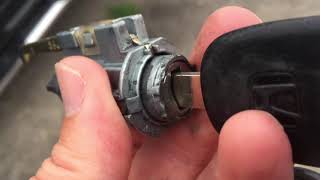 Key won't turn in Honda Pilot  DIY Ignition Fix  Ignition sticking  20032009 PilotOdysseyAcura