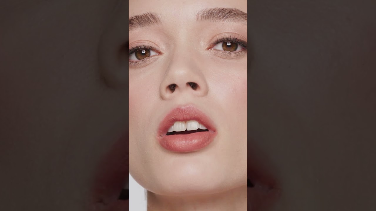 Revlon Super Lustrous Lipstick & The Gloss | Brynn B Applies Rose Velvet & Crystal Clear ✨