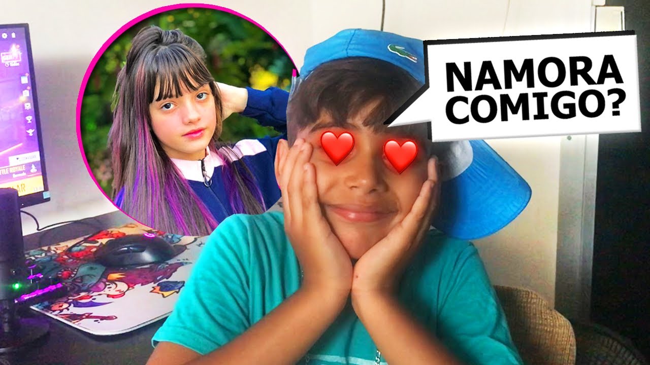 MEU IRMÃOZINHO GADO PEDIU A CRUSH DELE EM NAMORO AO VIVO! 😍😍