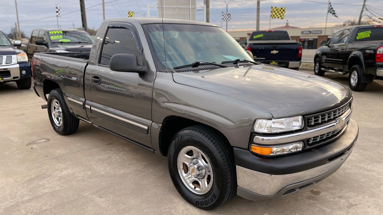 1999-2006 Chevy Silverado Regular Cab Short Bed – 6pc Stainless Steel Body Side Molding (Chrome)