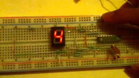 PIC 16F84A contador 0-9